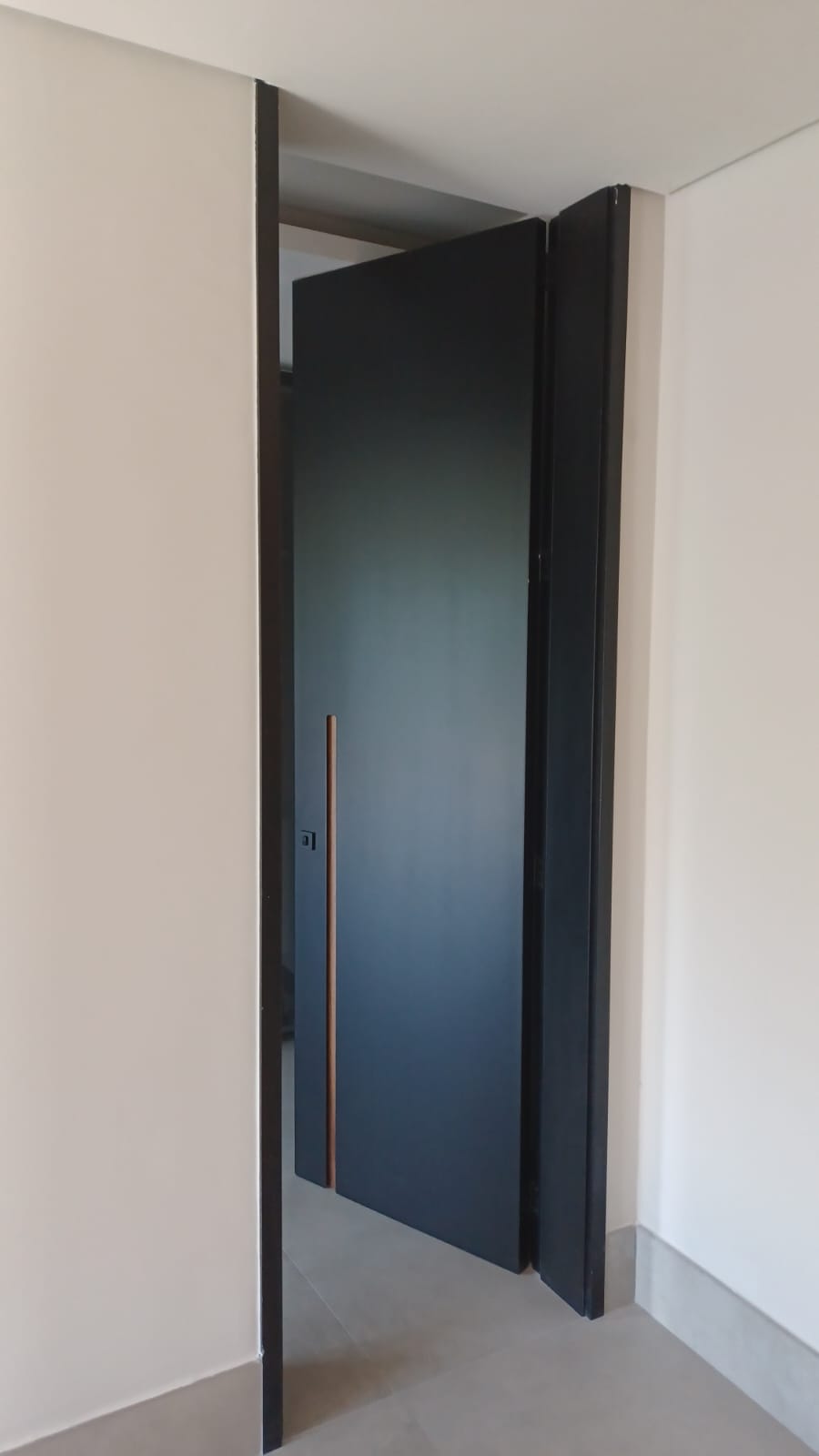 Portas Laqueadas Alto Padrão - PHANDA PORTAS - Foto 2