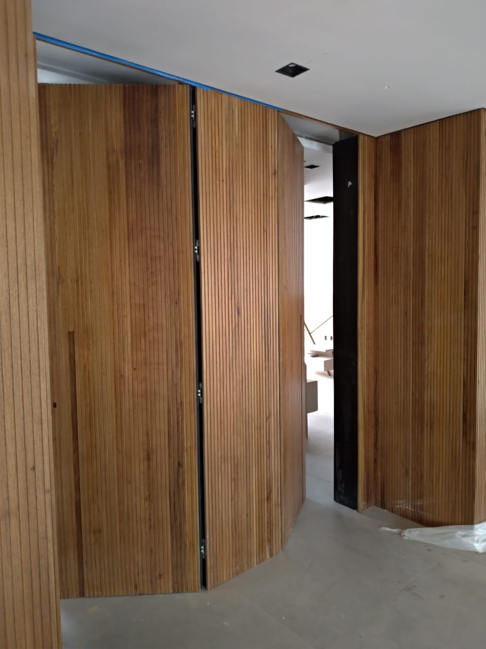 Portas Laqueadas Alto Padrão - PHANDA PORTAS