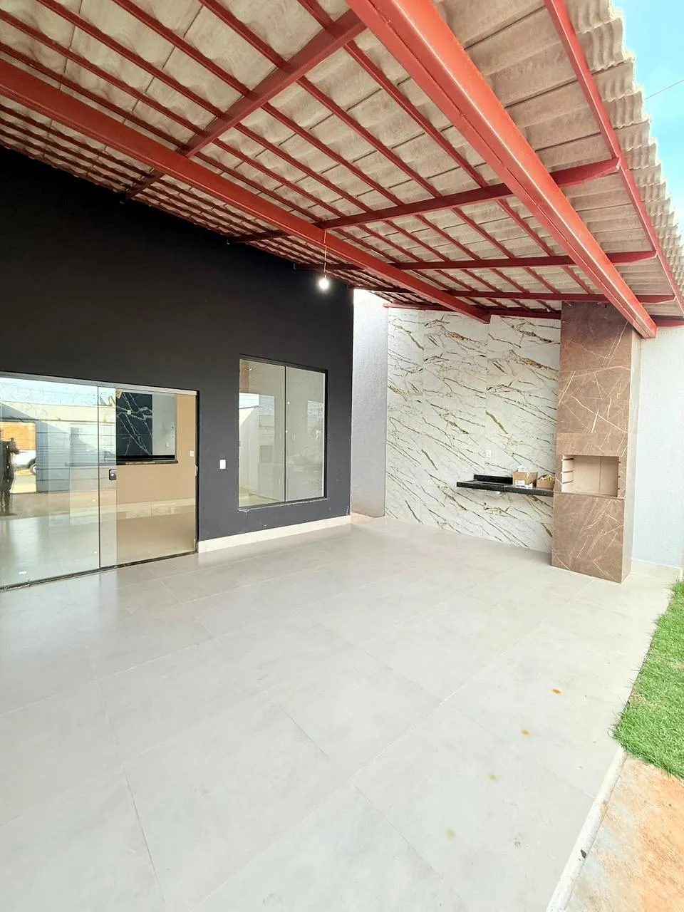 casa de 3Q com suíte em senador canedo